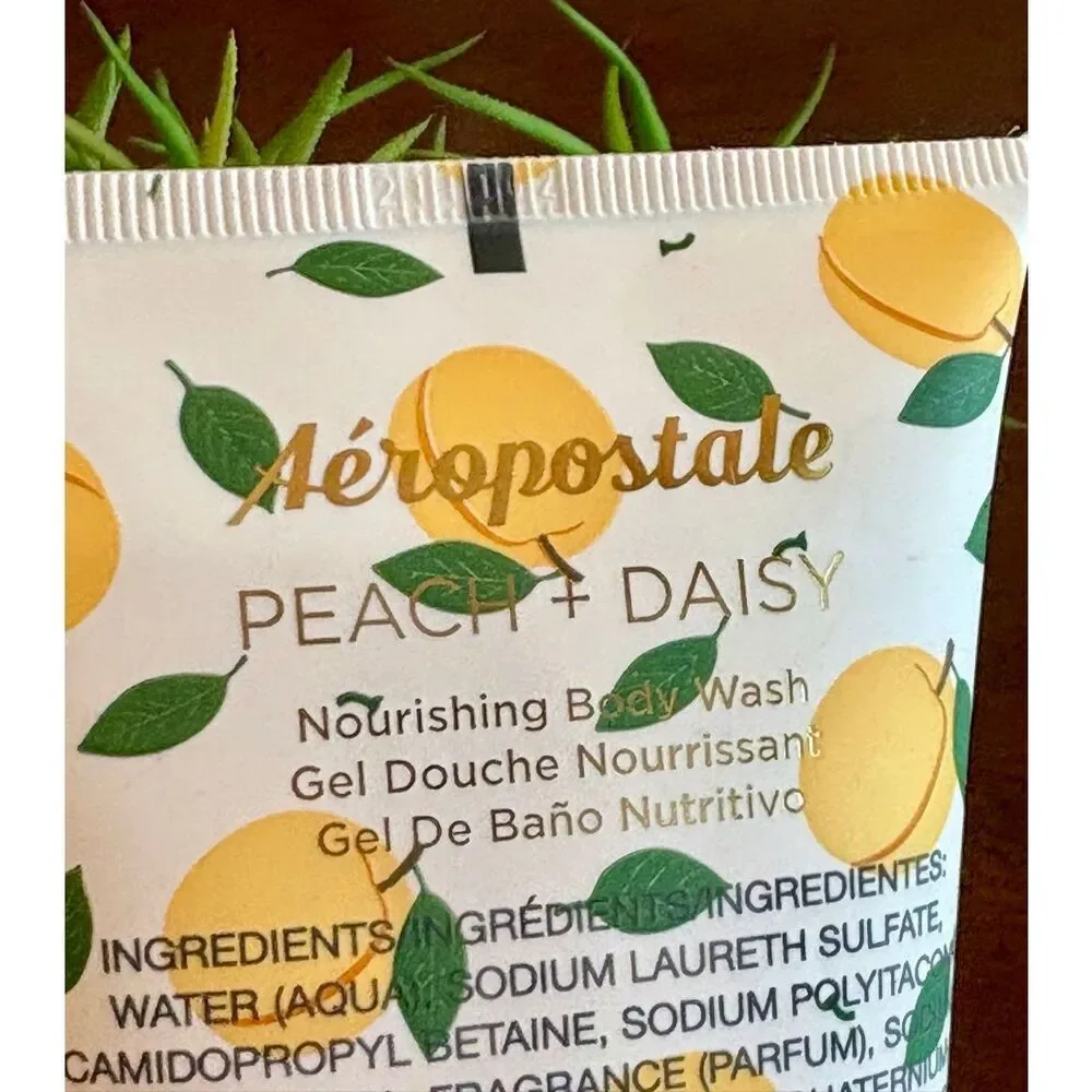 Aéropostale makes this